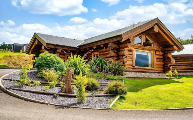 The Vu Log Cabins