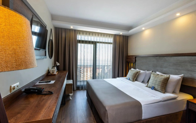 Misal Room