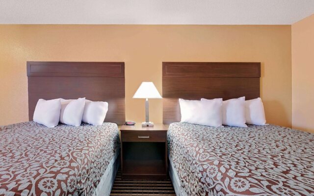 Days Inn by Wyndham Spokane