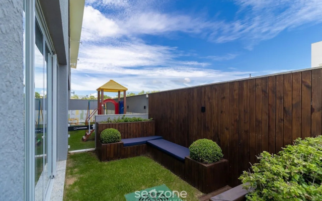 Comfort and Pool Near the Beach - Rhl0302