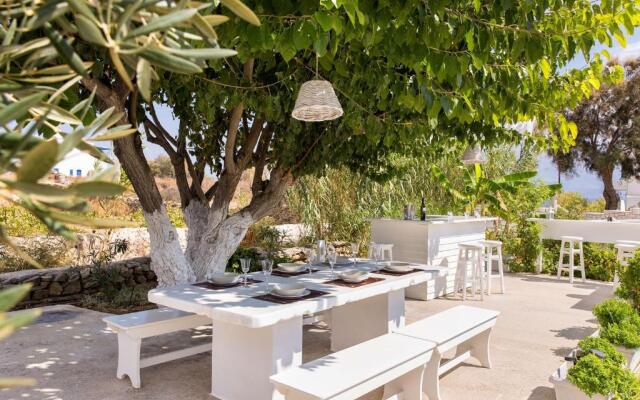 Villa San Dimitrio House on the Beach
