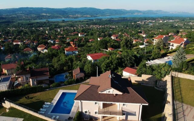 Kartepe Camp Hotel