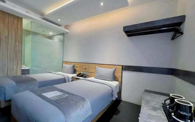 Erian Hotel