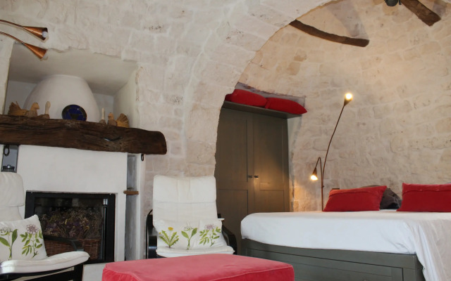 Ostuni Trullo Fiabesco con Piscina