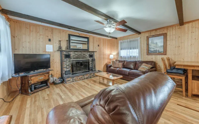 Cloudcroft Cabin Vacation Rental: 3 Mi to Skiing! - фото 2