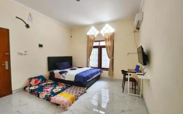 Surabaya Homey near UNAIR (Syariah)