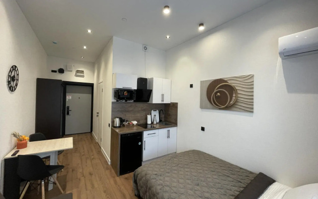 Апартаменты на проспекте Окружной 10Б