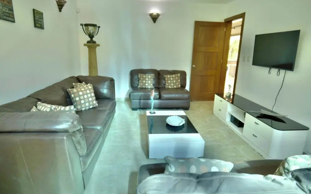 Villa MB