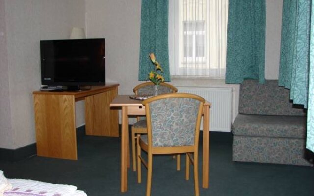 Hotel-Restaurant-Adler