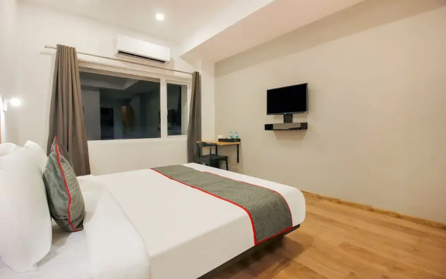 Oyo Townhouse 151 H Square