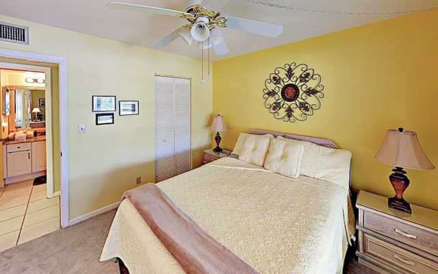 Bahia Vista 8-309 Two-bedroom Apartment