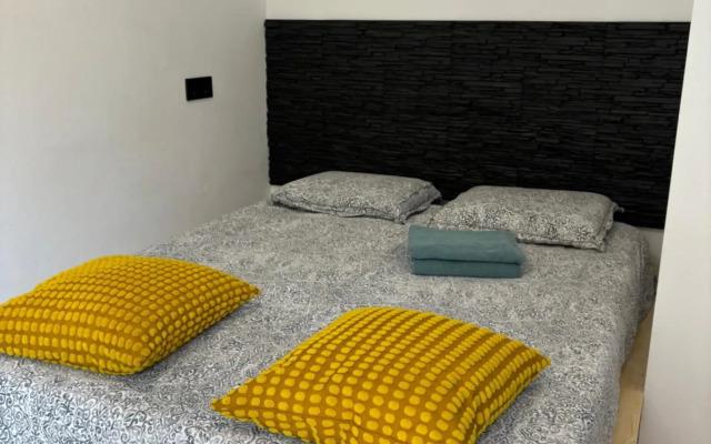 LAZY TURTLE, parking, barbecue, bicycle