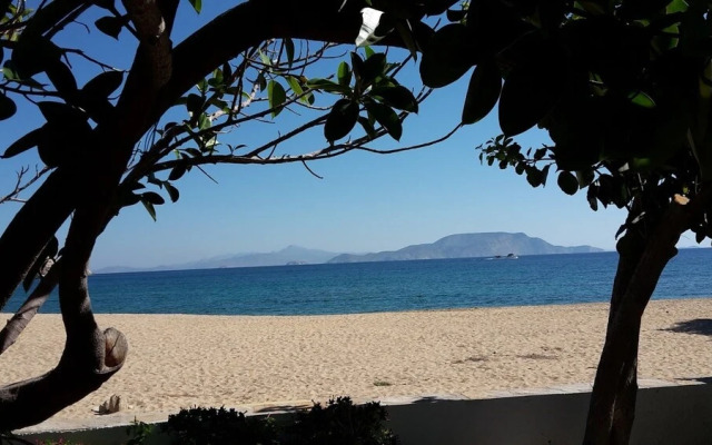 Grandma Vasiliki Rooms To Let