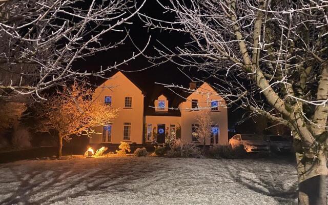 Seven Oaks B&B