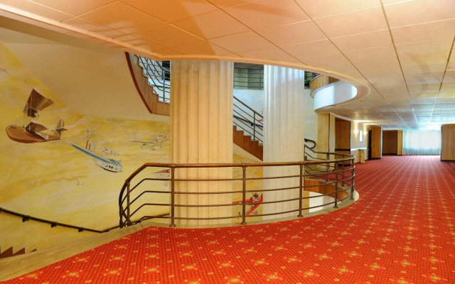 Tower Genova Airport Hotel & Conference Center