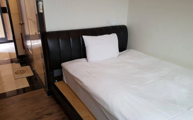 Youngbin Hotel