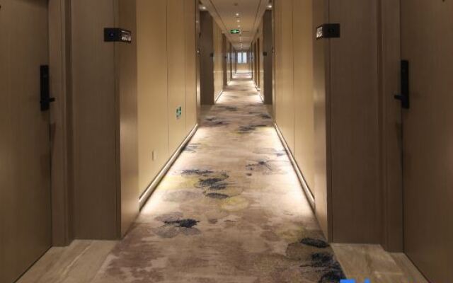 Voyage International Hotel