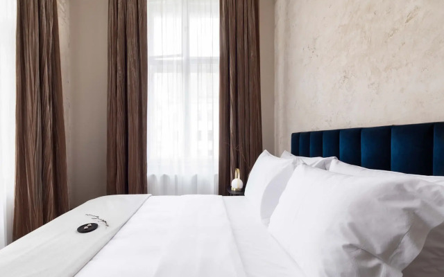 Zola Hotel - Palais de Bohème