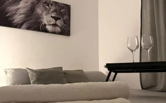 Meridian Rooms