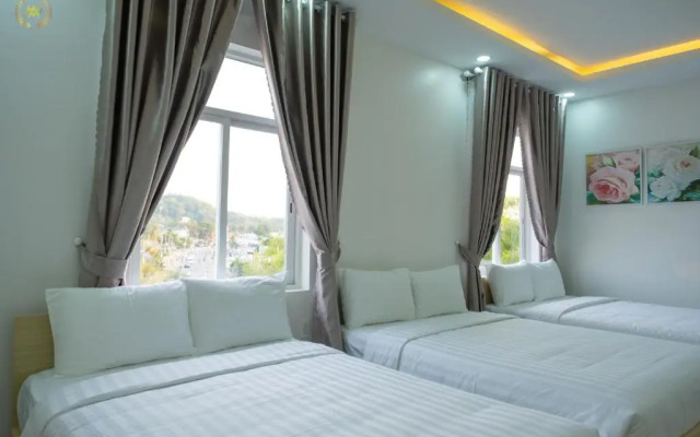 Nguyen Nhan Hotel