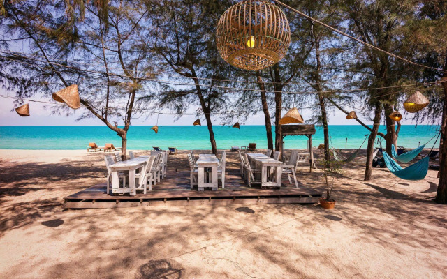 Mumsa Beach Resort & Restaurant