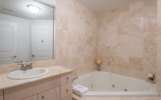 Sea Breeze 1002 Penthouse