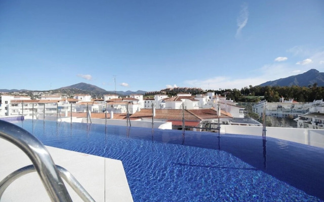 Albatross Hills, La Campana