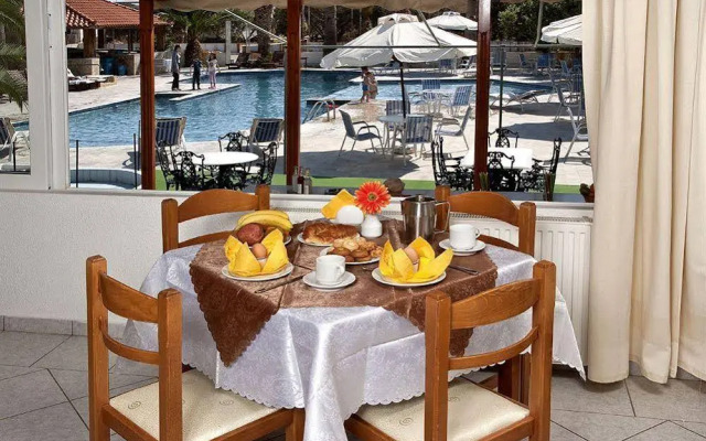 Hotel Klonos Anna