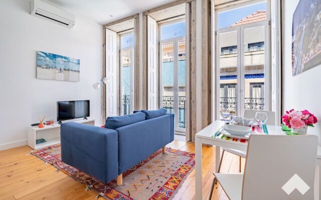 Mrtir1 · Bright Apartment Downtown Porto