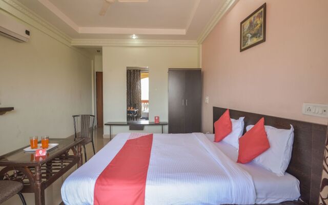 OYO 13151 Hotel Om Palace