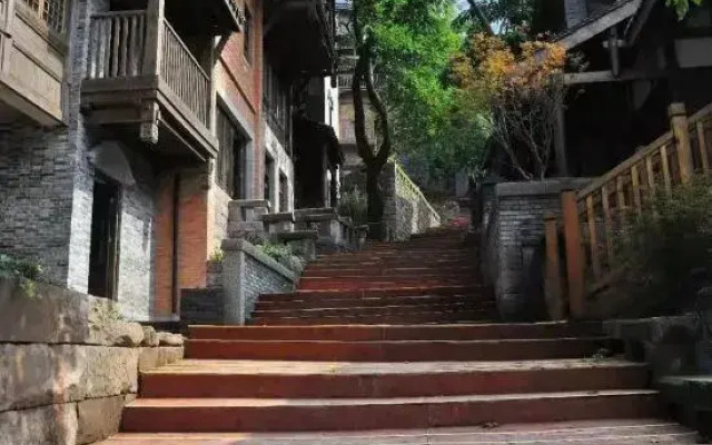 GreenTree Eastern Hotel (Chongqing Jiefangbei Qixinggang Metro Station)