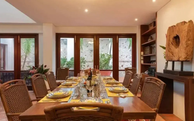 Luxury Apartment– Private Pool & Rooftop Jacuzzi