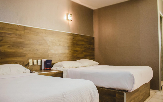 Hotel Maioris El Diez