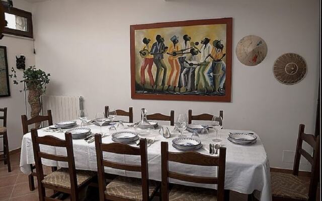 Villa Egadi con Piscina e Campo da Tennis