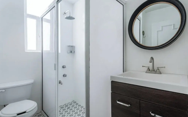 3BR Polanco Condo -elevator -parking-washer/dryer