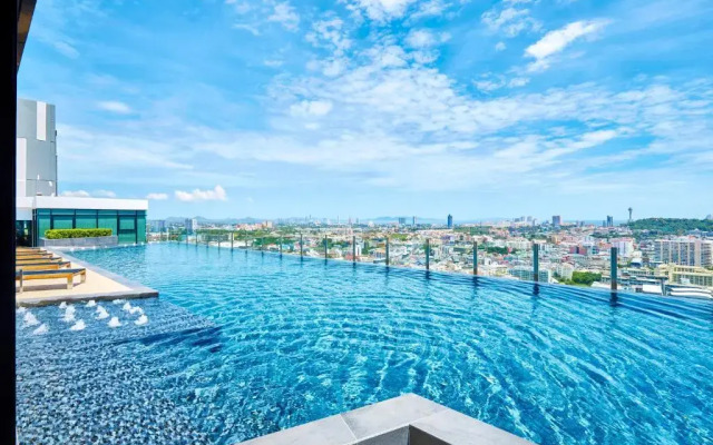 The Base Condo by Tech