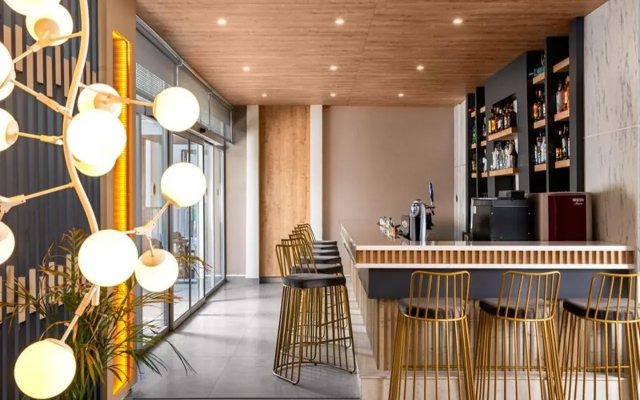 Side Story Resort & Spa