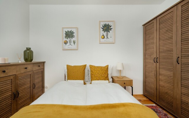 Miedziana Apartment Wrocław by Renters