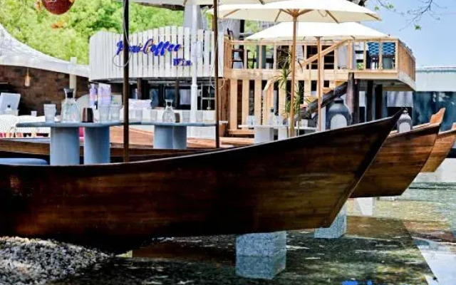 Magic Live Garden Hotel