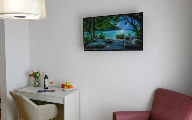 B&B Zora Panoramic View
