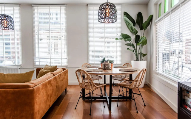 Casa by Sellas