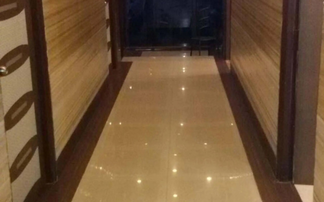 Hotel Om Complex
