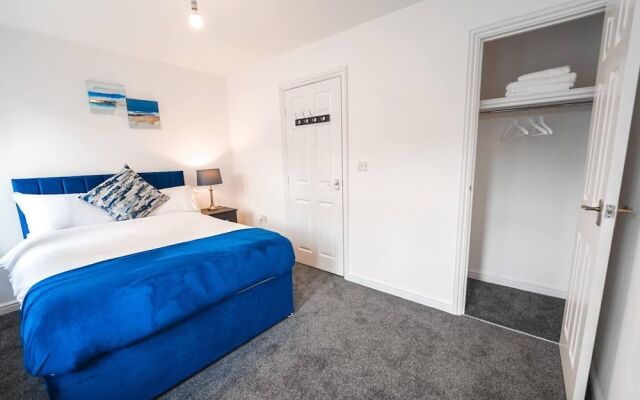 Immaculate 4-bed House in Kings Norton