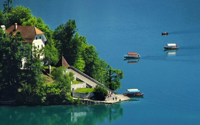 Lovely Apartment in Bled near Lake
