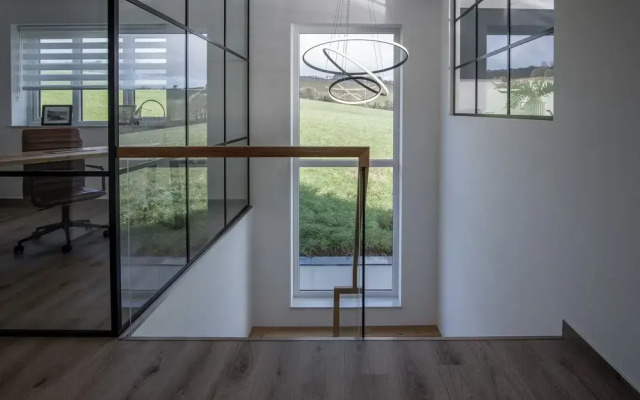 Sunrise - 5 Bedroom Home - Pendine