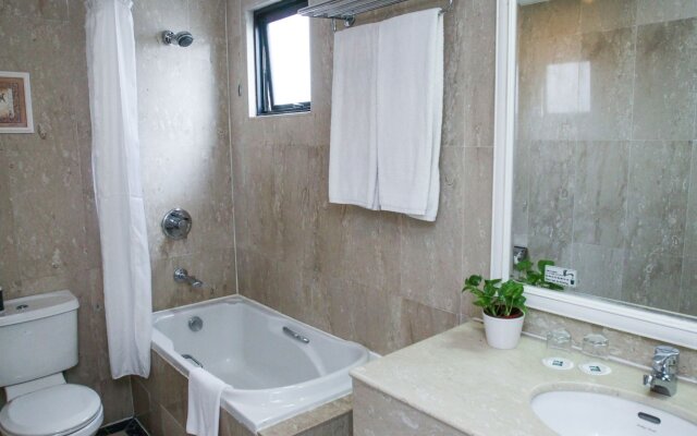 Holiday Inn Express and Suites Singapore Novena by IHG