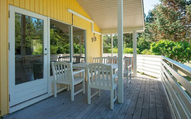 Beautiful Holiday Home in Glesborg With Roofed Terrace