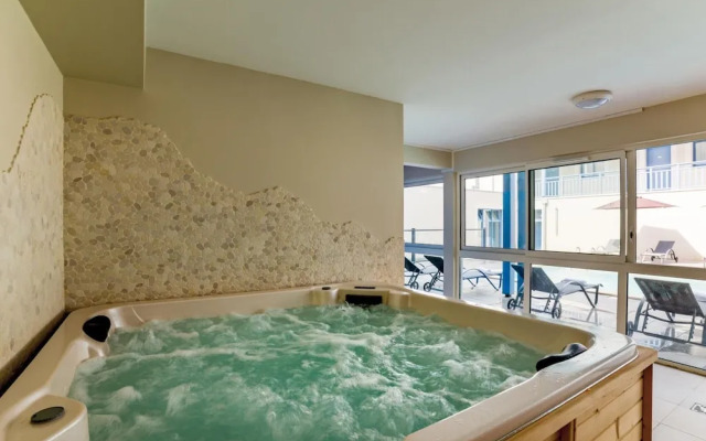 Apartment in Biscarosse Near Sandy Beach