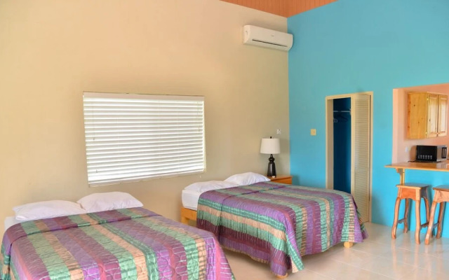 Sea View Apartments Negril