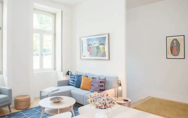 Liiiving in Porto - Haven Pool Apartment